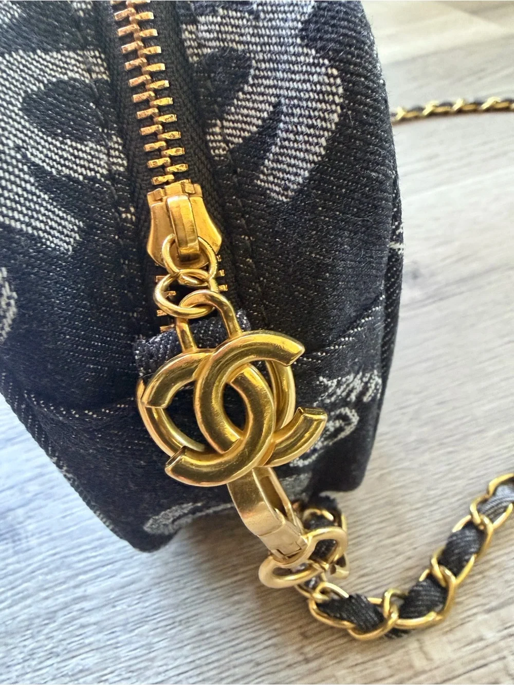 Chanel MAKEUP Dark Denim CC Branded Hand Bag w Gold Hardware/CC Branded DustBag